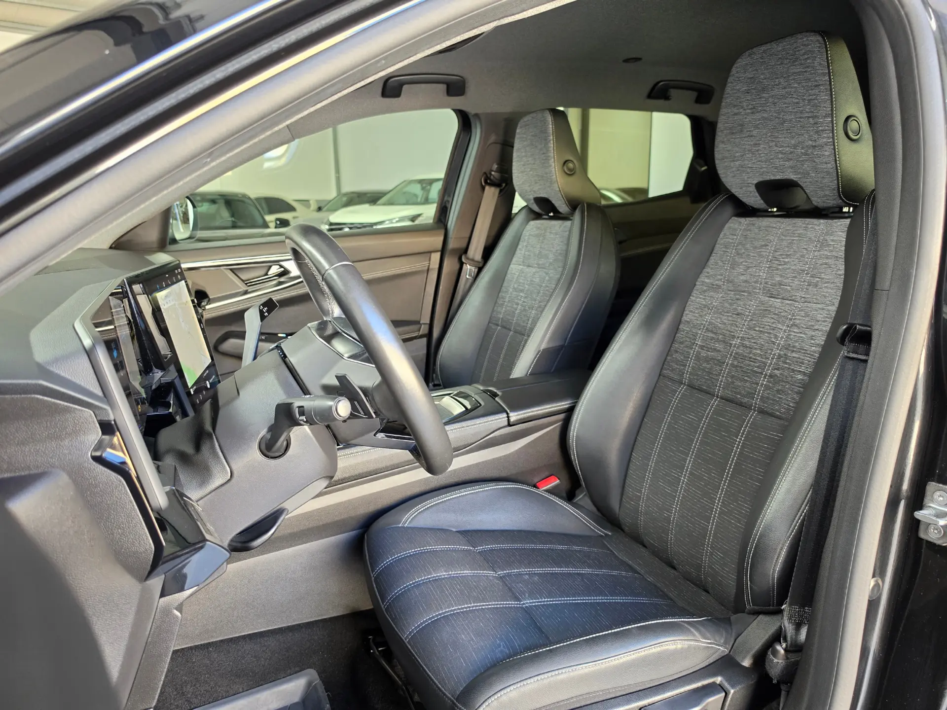 Renault Austral 1.2 E-Tech Techno 16