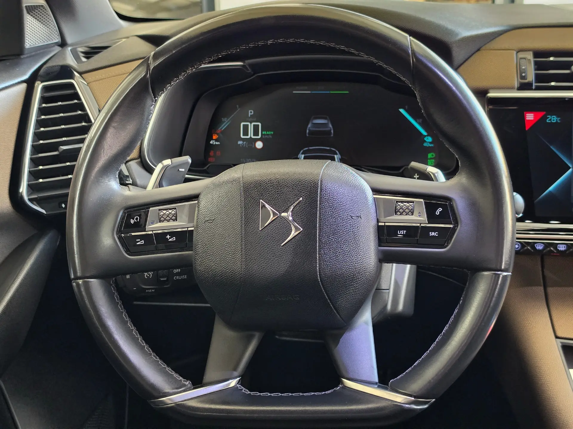 DS DS7 Crossback 4x4 Bastille + 21