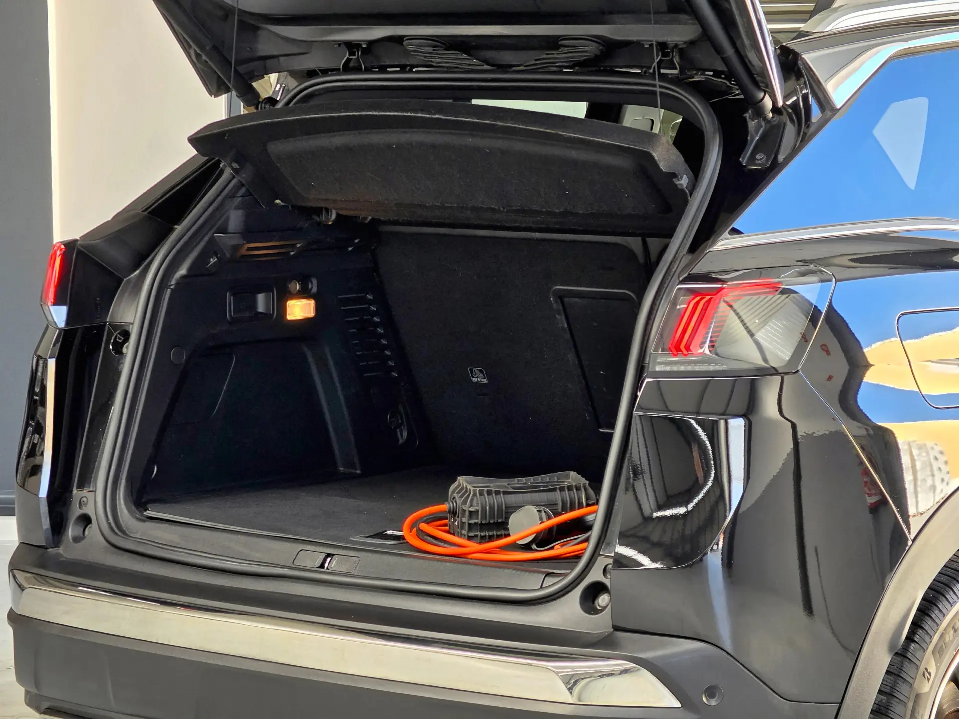 Peugeot 3008 1.6 Hybrid GT Pack e-EAT8 39
