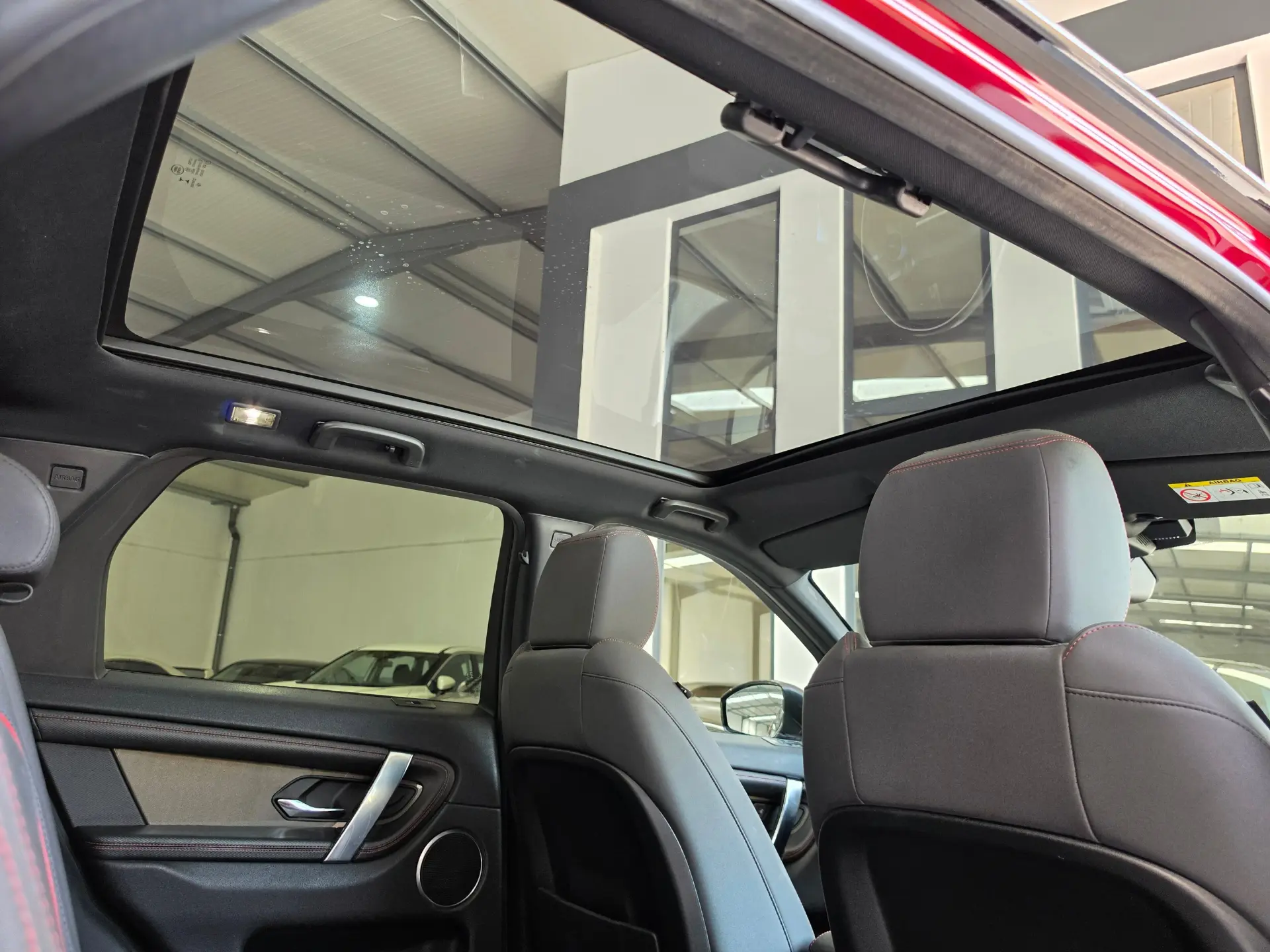 Land Rover Discovery Sport 2.0 eD4 R-Dynamic S 7L 41