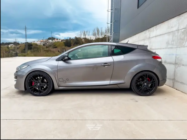 Renault Mégane Coupe 2.0 T RS 8