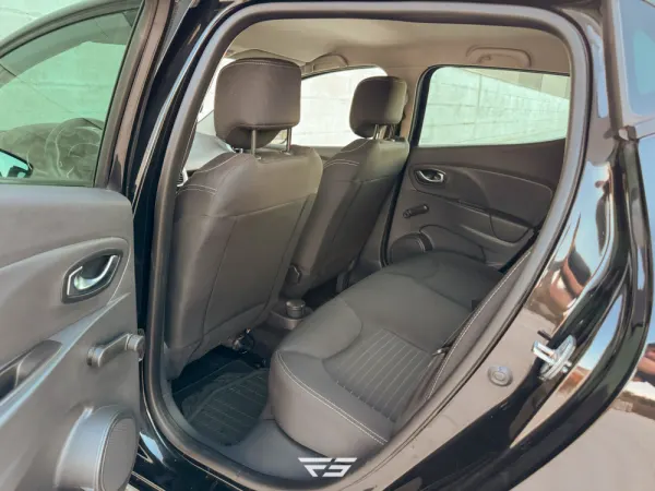 Renault Clio 0.9 TCE Limited 16