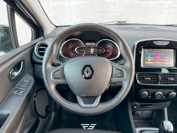 Renault Clio 0.9 TCE Limited 19
