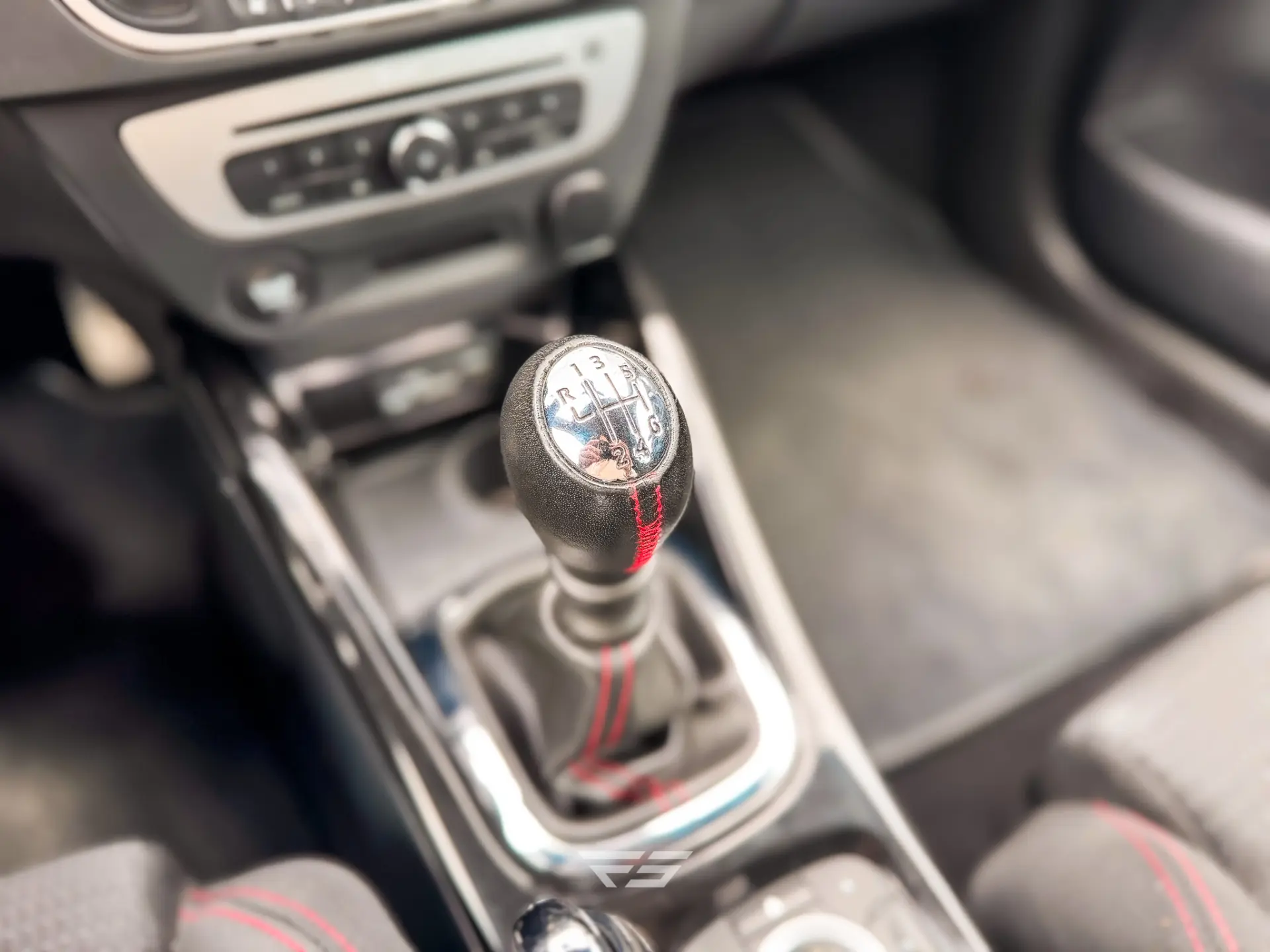 Renault Mégane Coupe 2.0 T RS 28