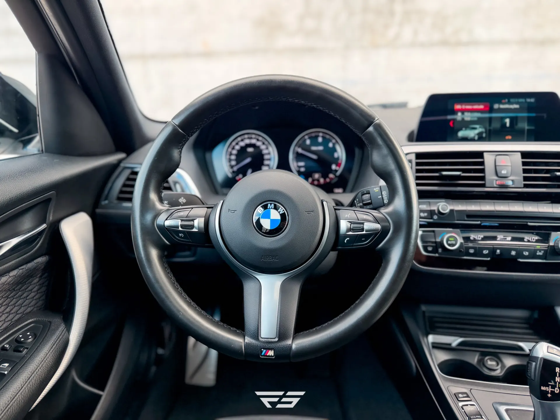 BMW 116 d Pack M Shadow Auto 22