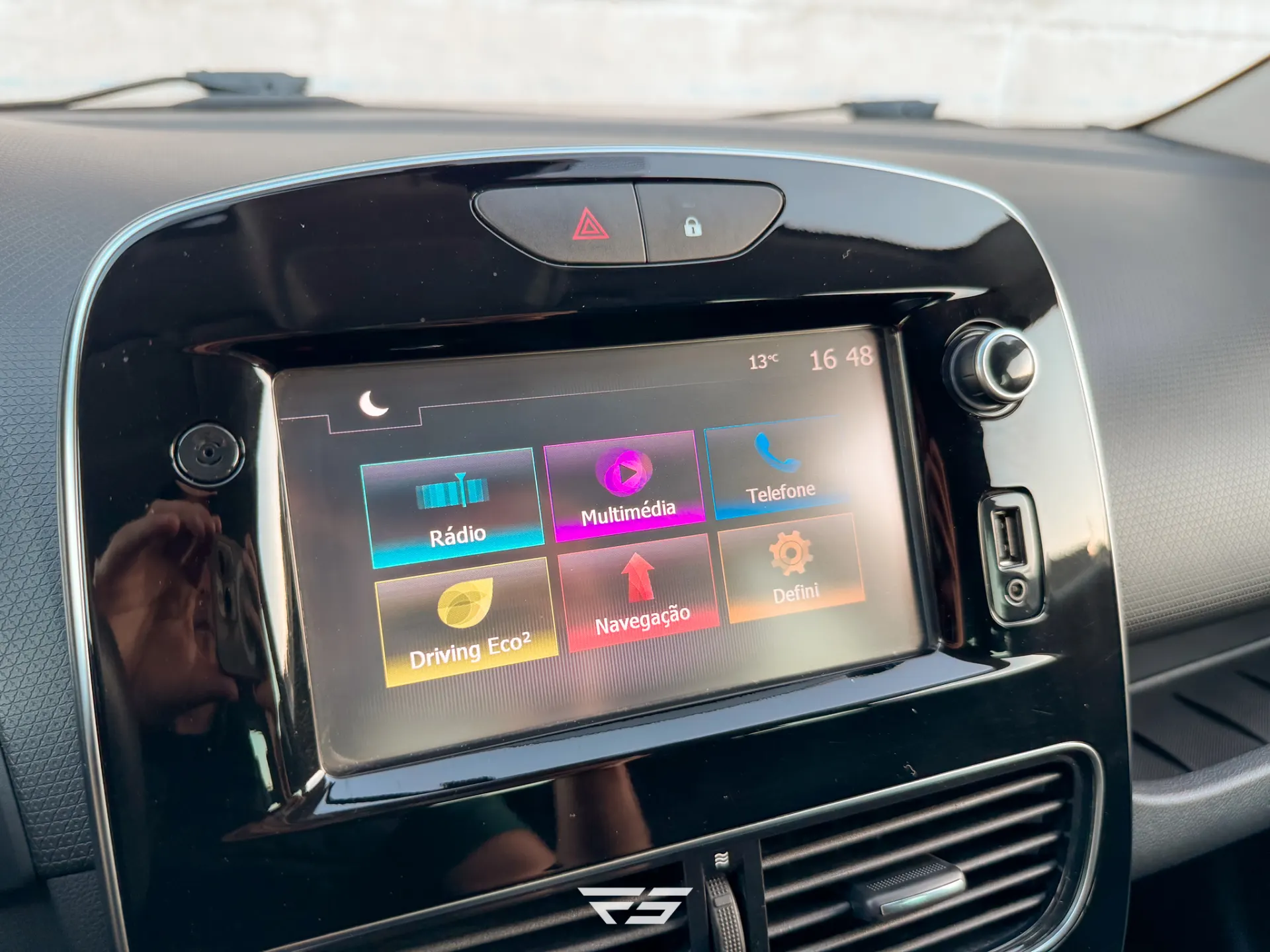 Renault Clio 0.9 TCE Limited 30