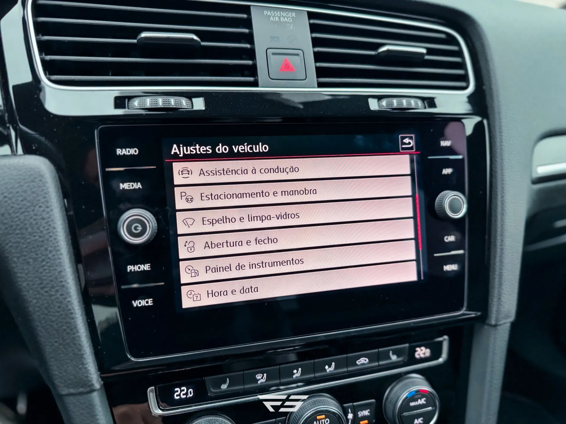 Volkswagen Golf 2.0 TSI GTi TCR DSG 44