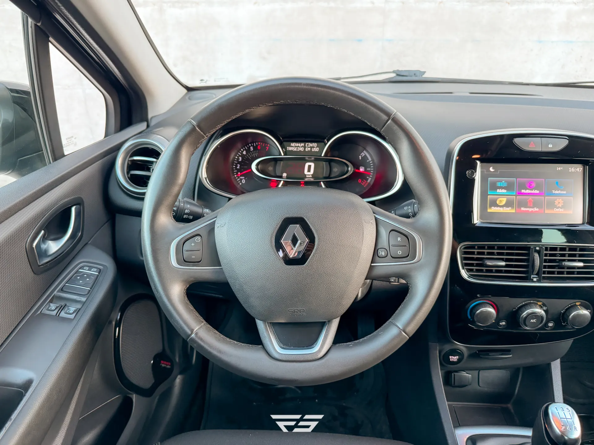 Renault Clio 0.9 TCE Limited 19