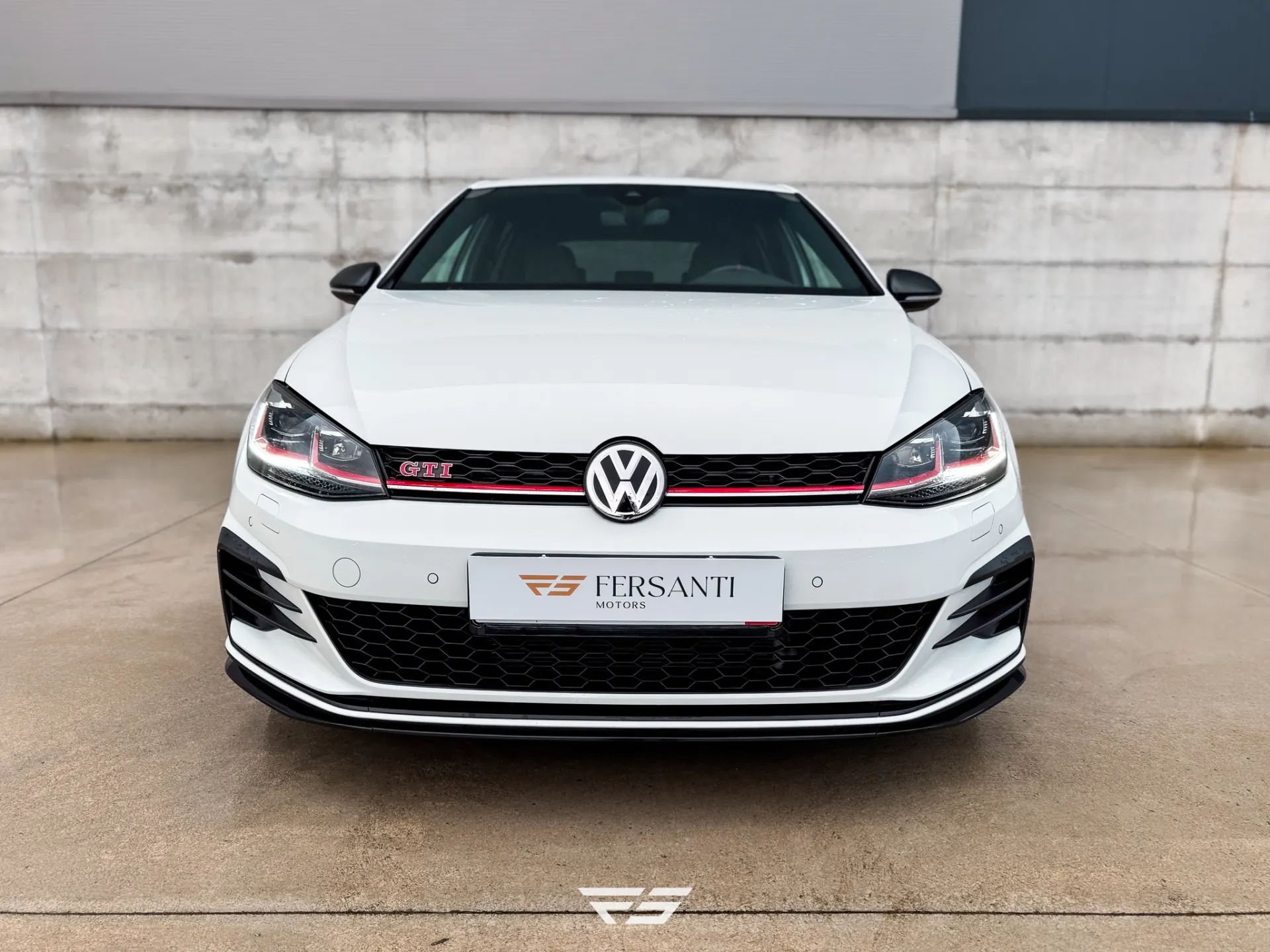 Volkswagen Golf 2.0 TSI GTi TCR DSG 2