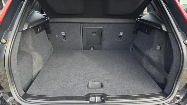 Volvo XC 40 1.5 T5 PHEV Momentum Plus 20