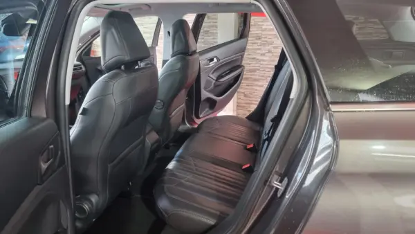 Peugeot 308 SW 1.6 BlueHDi Allure 16