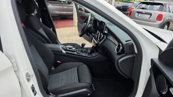 Mercedes-Benz C 200 (BlueTEC) d Station Exclusive 16