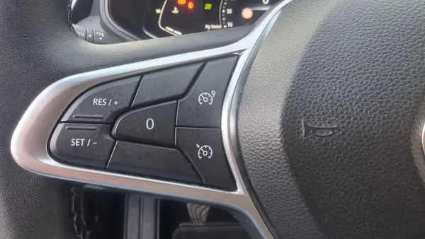 Renault Clio LUTECIA 15