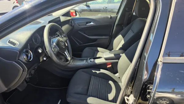 Mercedes-Benz A 180 CDi BlueEfficiency Aut. 14