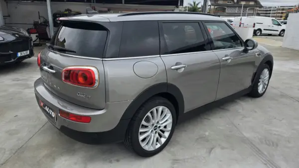 MINI Countryman One D Sport Edition 4