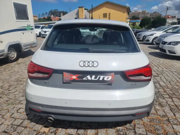Audi A1 1.4 TDI Design 8