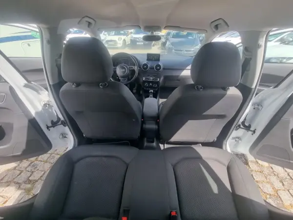 Audi A1 1.4 TDI Design 14