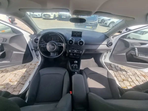 Audi A1 1.4 TDI Design 15