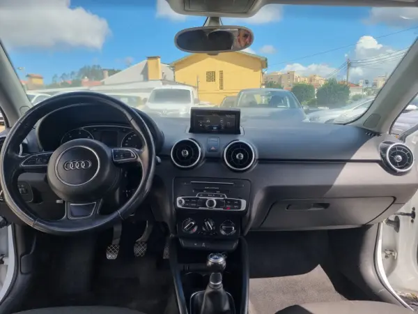 Audi A1 1.4 TDI Design 16