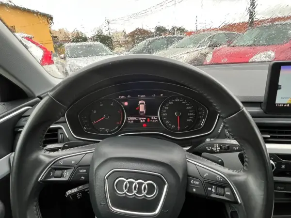 Audi A4 Avant 2.0 TDI Advance S tronic 11