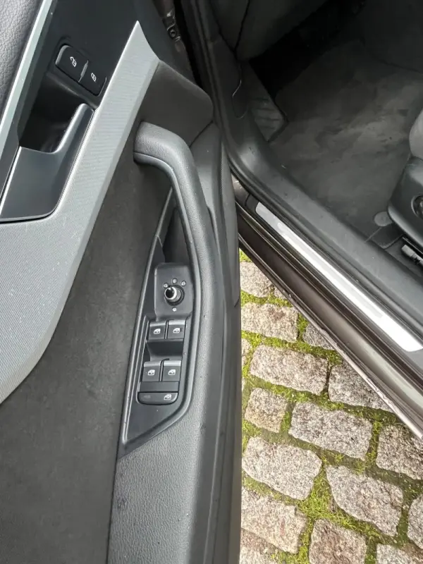 Audi A4 Avant 2.0 TDI Advance S tronic 19