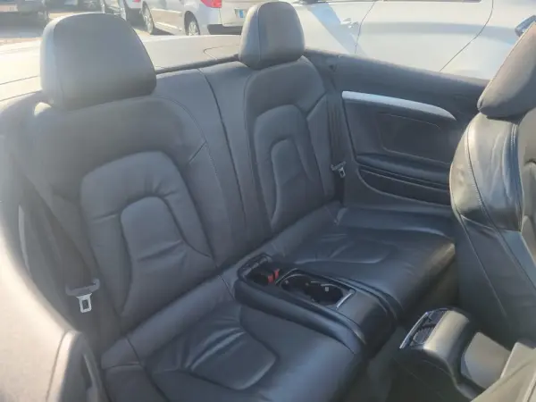Audi A5 Cabrio 2.0 TDi S-line 24