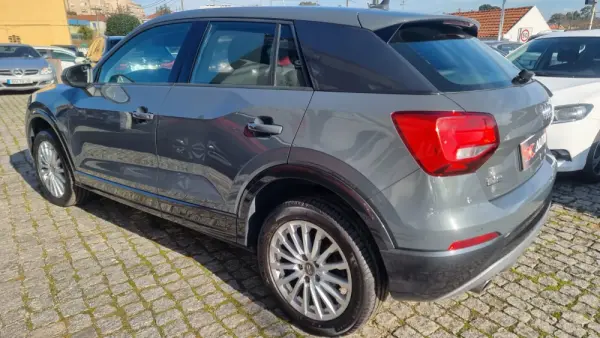 Audi Q2 1.6 TDI Design S tronic 3