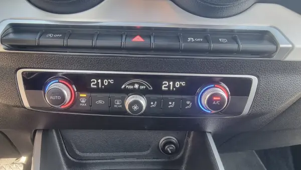 Audi Q2 1.6 TDI Design S tronic 14