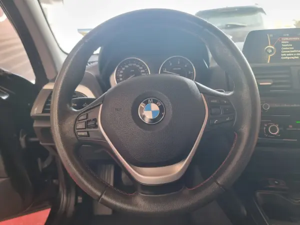 BMW 116 d EfficientDynamics Line Sport 10