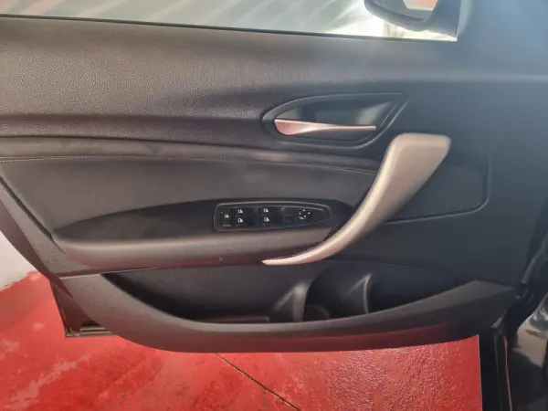 BMW 116 d EfficientDynamics Line Sport 24