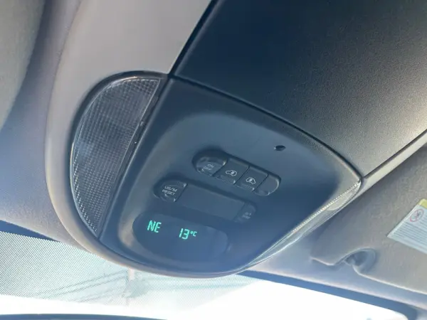 Chrysler Voyager 2.5 CRD LX 22