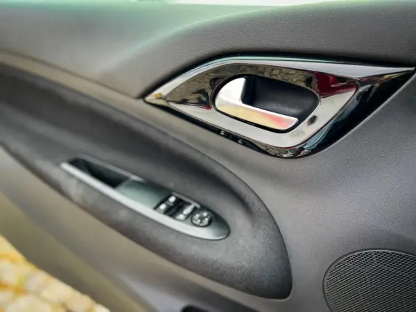 Citroën DS3 1.2 PureTech Chic 12