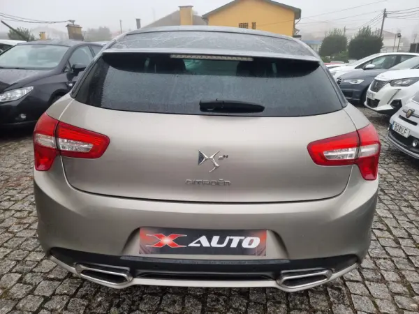 Citroën DS5 2.0 HDi Hybrid4 So Chic CMP6 6