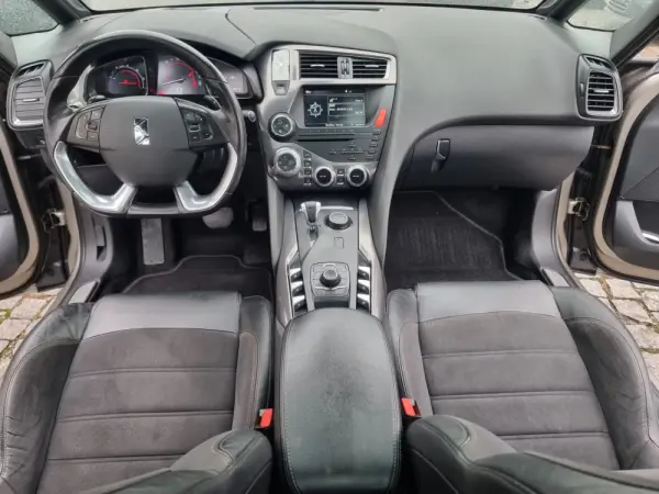 Citroën DS5 2.0 HDi Hybrid4 So Chic CMP6 7