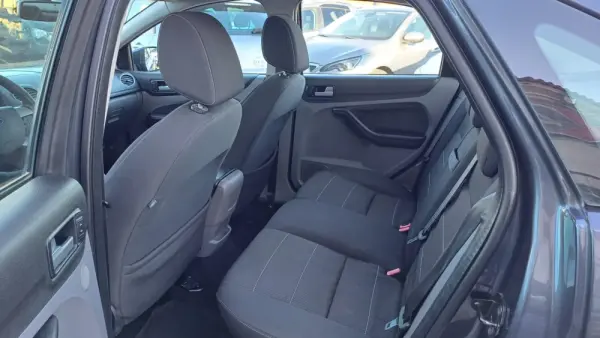 Ford Focus 1.6 TDCi Trend 9