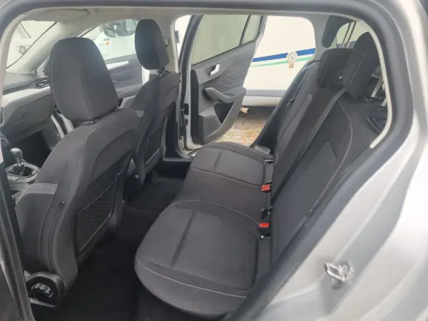 Ford Focus SW 1.5 TDCi EcoBlue Active 16