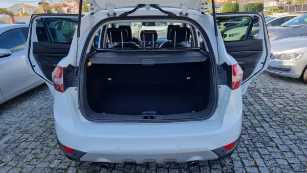 Ford Kuga 2.0 TDCi Trend 8