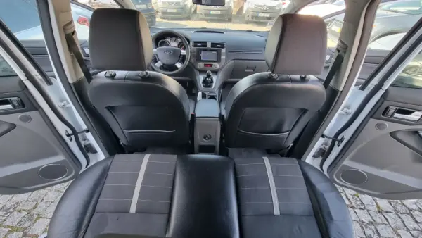 Ford Kuga 2.0 TDCi Trend 10