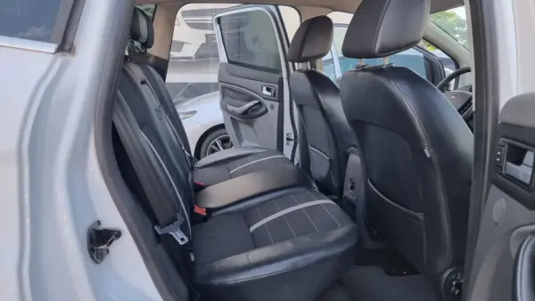 Ford Kuga 2.0 TDCi Trend 19