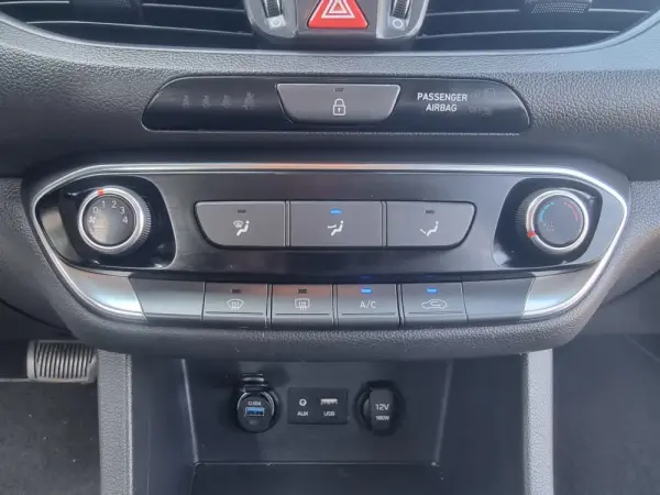 Hyundai i30 SW 1.6 CRDI Launch Edition 20