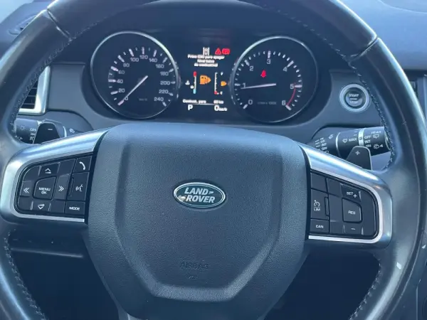 Land Rover Discovery Sport 2.0 TD4 HSE Auto 10