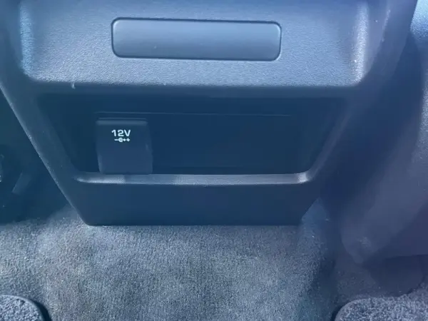 Land Rover Discovery Sport 2.0 TD4 HSE Auto 18