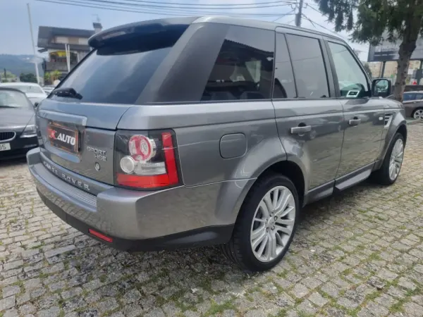 Land Rover Range Rover Sport 3.0 TDV6 HSE 8