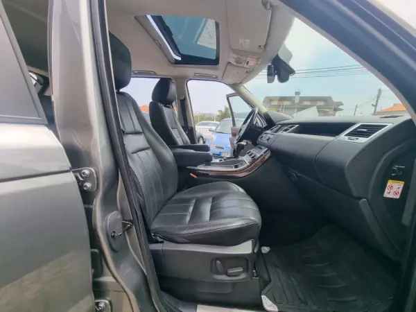 Land Rover Range Rover Sport 3.0 TDV6 HSE 17