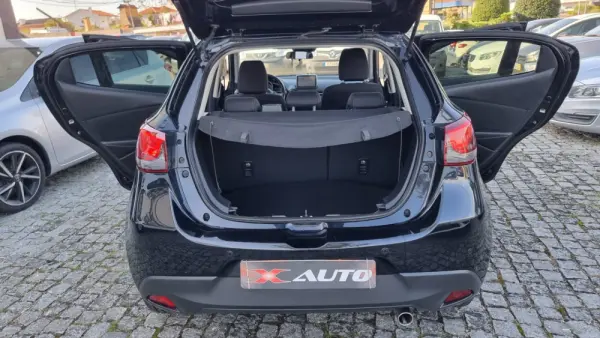 Mazda 2 1.5 Sky.Evolve Navi 5
