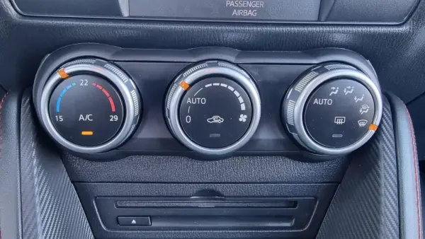 Mazda 2 1.5 Sky.Evolve Navi 17