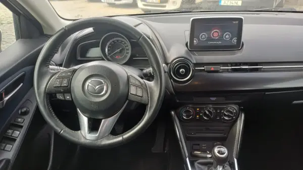 Mazda 2 1.5 Sky.Excellence 13