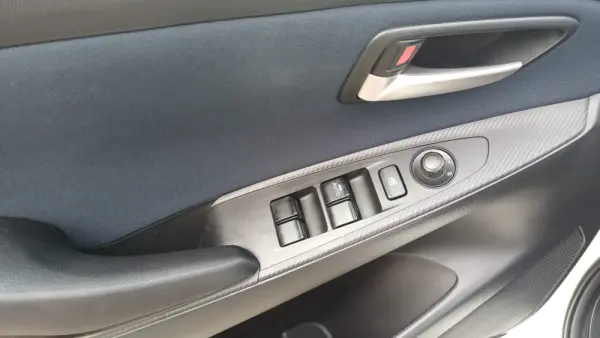 Mazda 2 1.5 Sky.Excellence 15