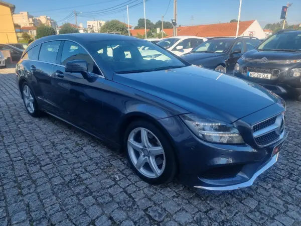 Mercedes-Benz CLS 220 PACK AMG 2