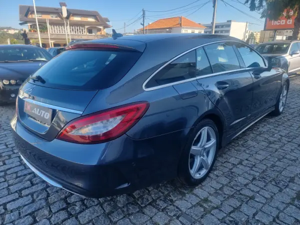 Mercedes-Benz CLS 220 PACK AMG 4